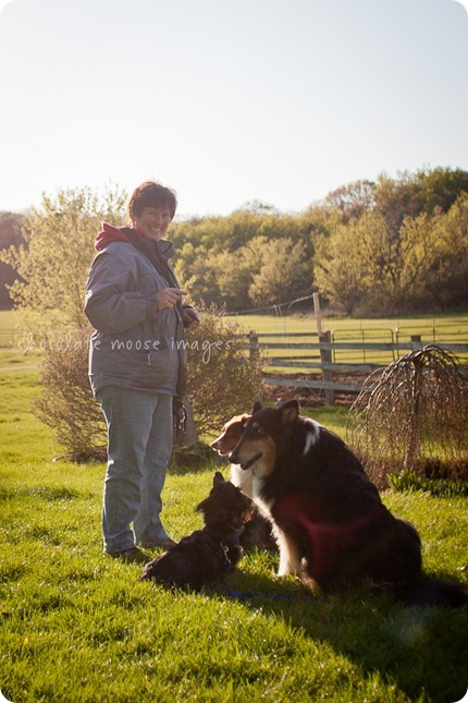 2 lovely, scruffy dachshunds posed for Chocolate Moose Images earlier this spring out in River Falls, WI